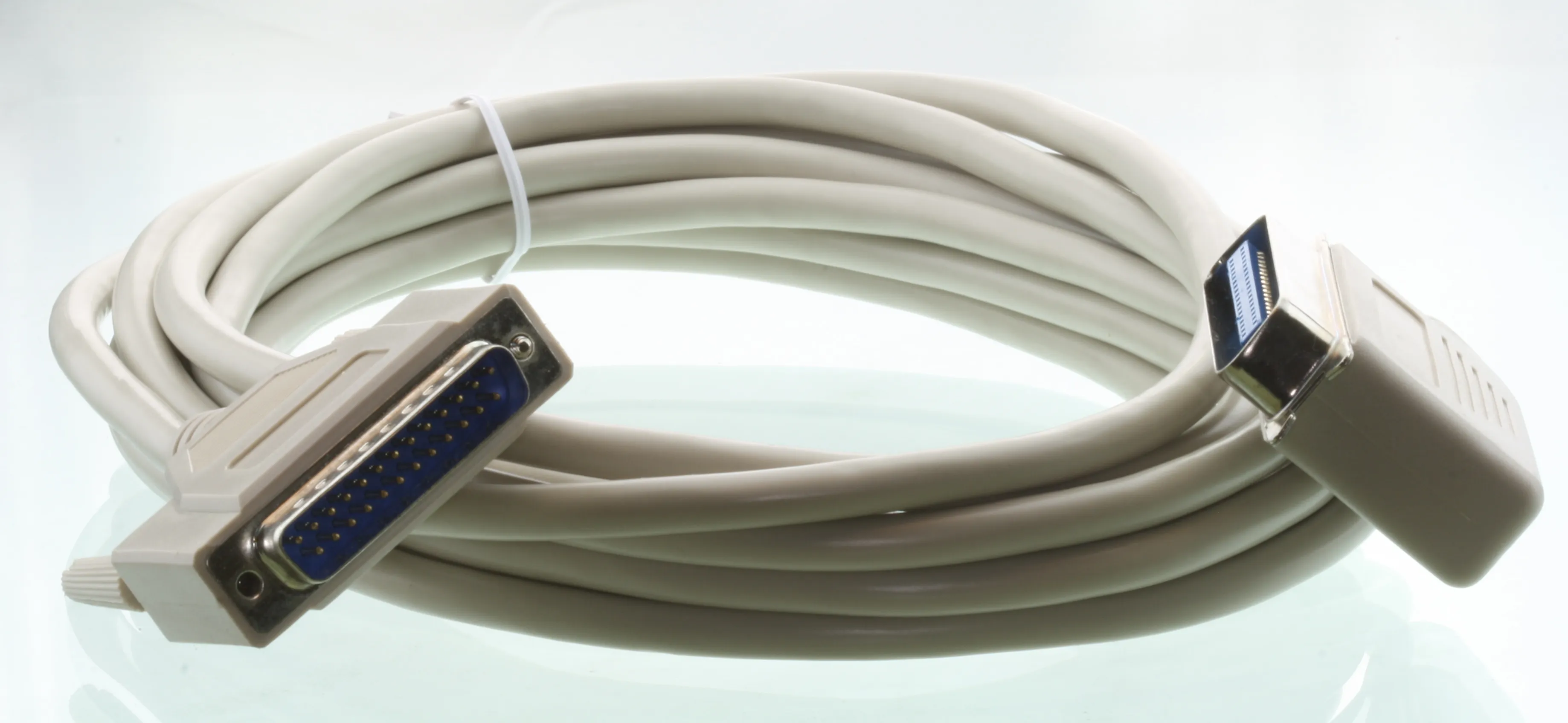 Printerkabel DB25 han / VINKLET Centronic, 3meter | Elektronik Lavpris